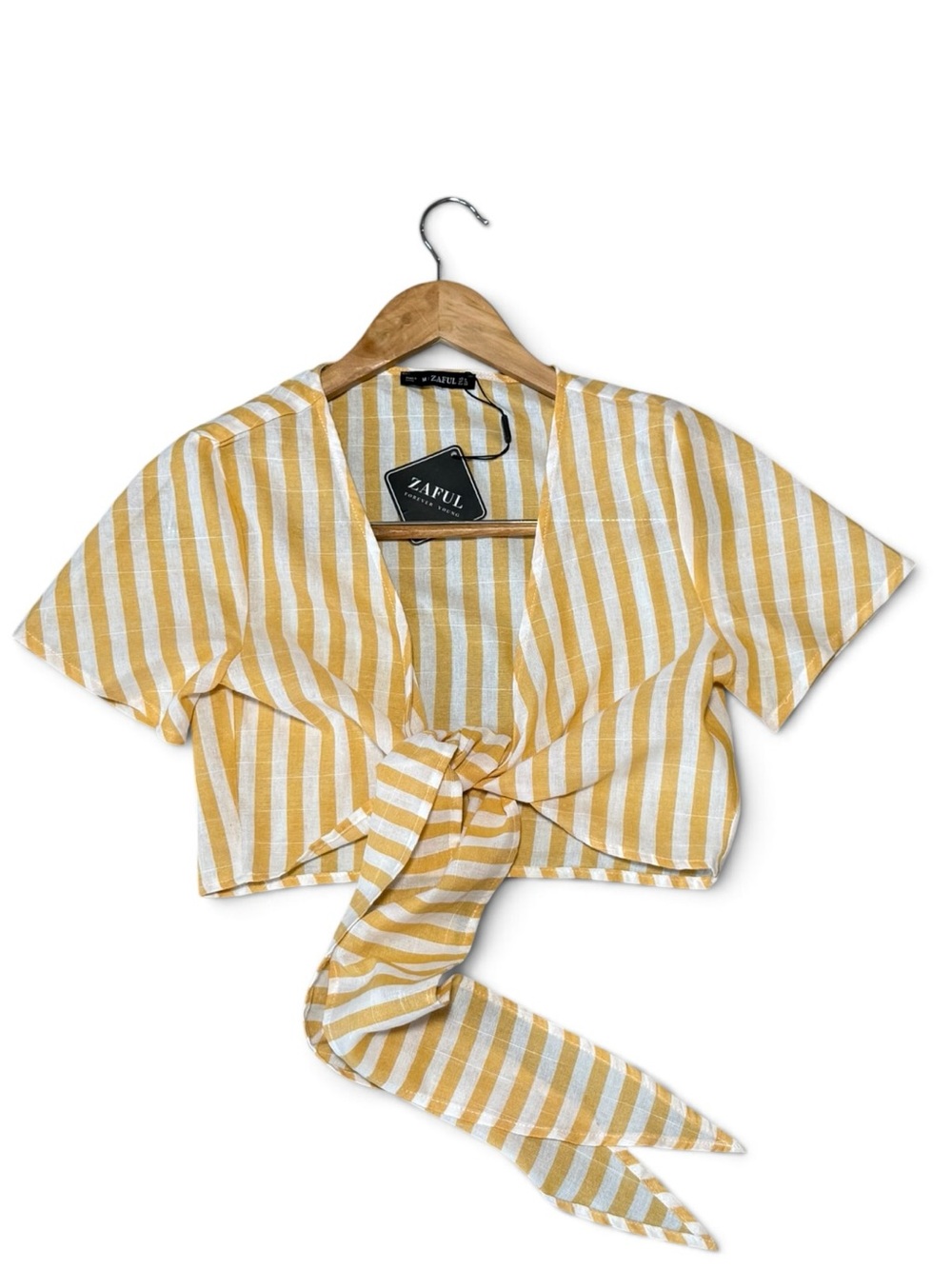 NWT Women’s ZAFUL Cropped tie Striped Top Size Medium